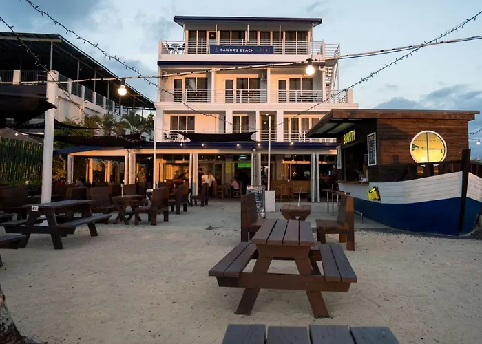 Airport Hotel: Sailors Beach Fiji